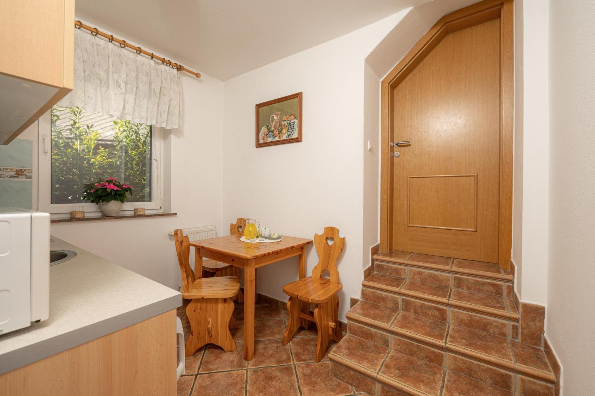 בלד Rooms & Apartments Pr Matjon מראה חיצוני תמונה