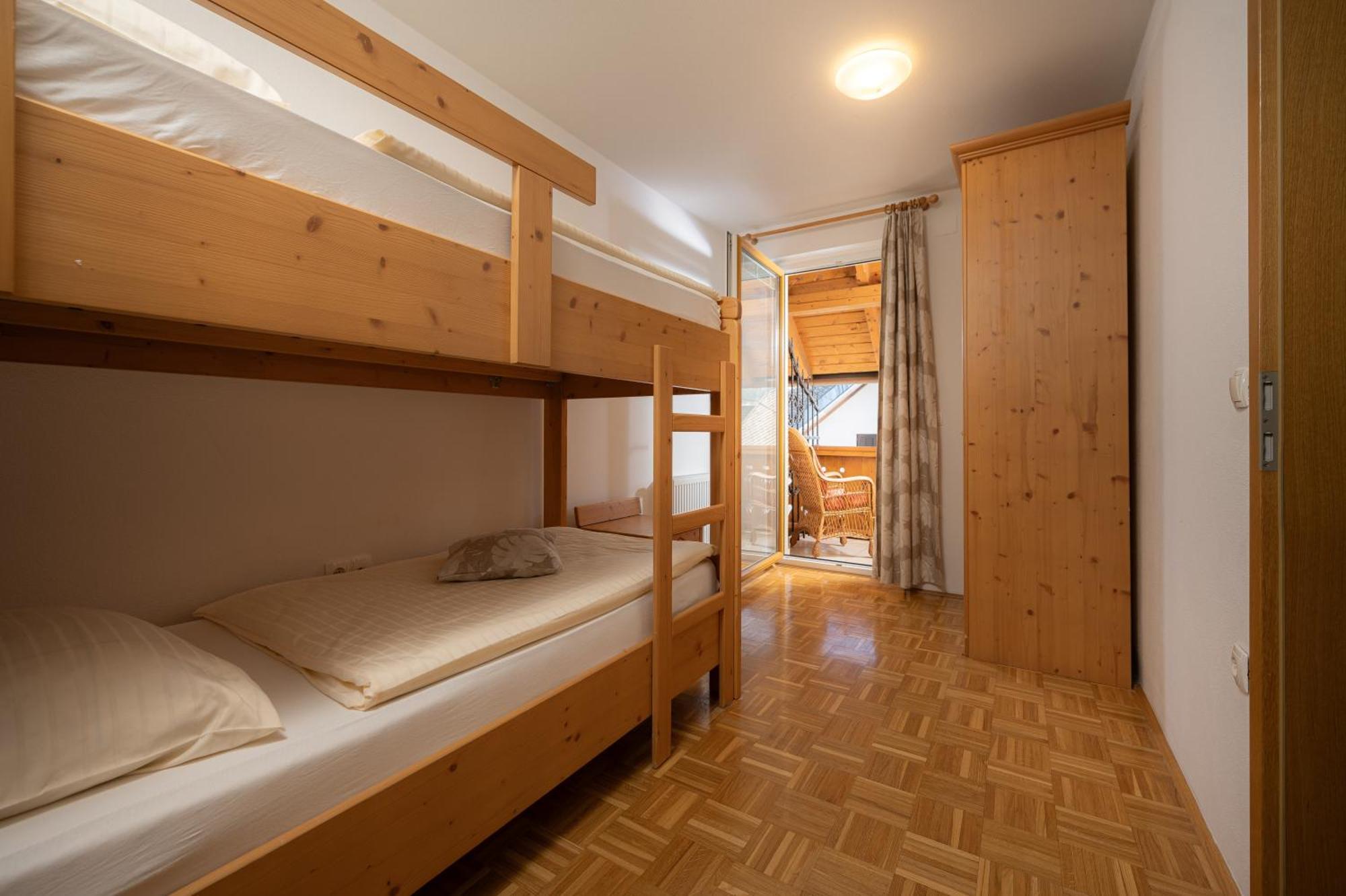 בלד Rooms & Apartments Pr Matjon מראה חיצוני תמונה