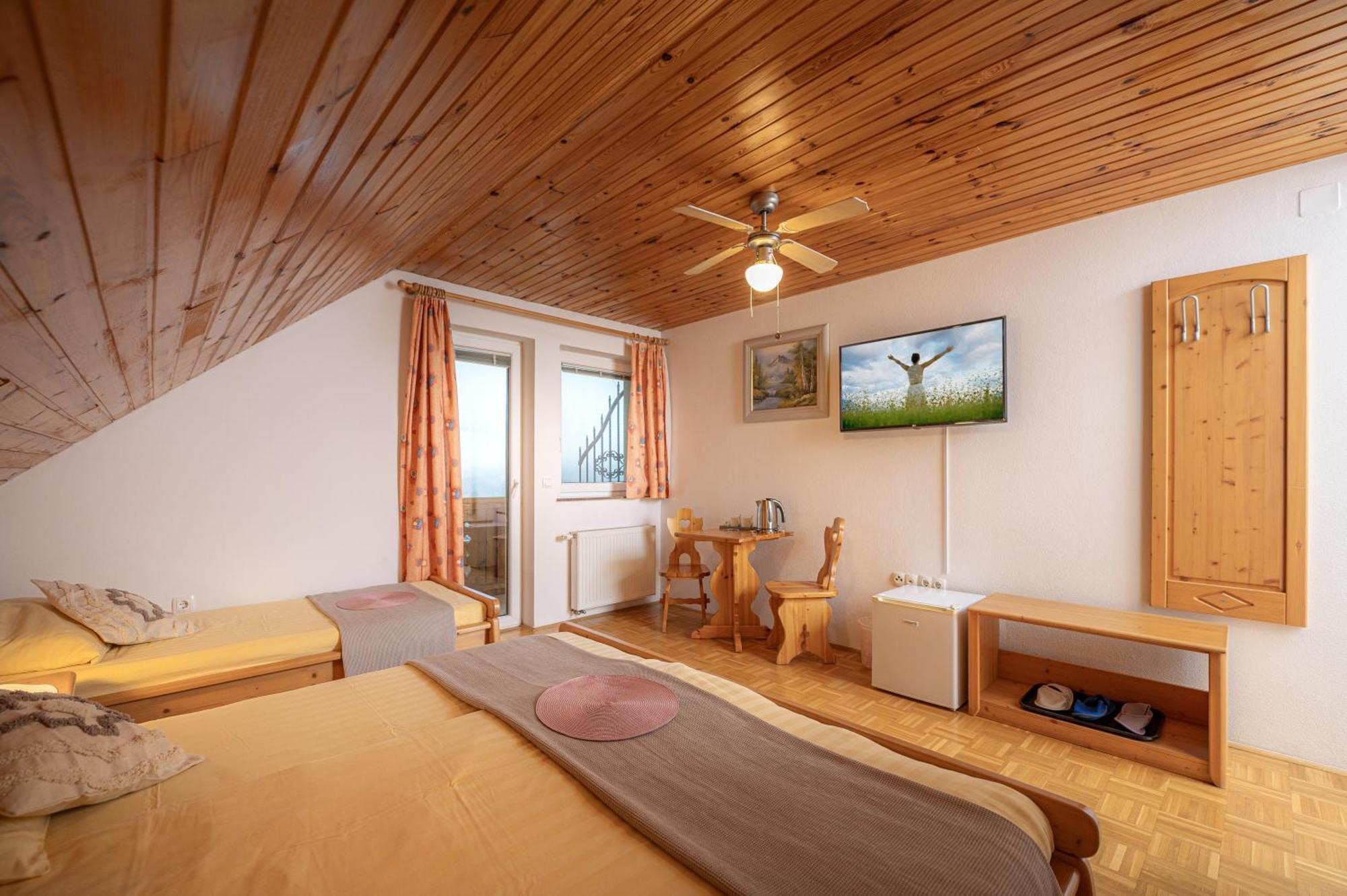 בלד Rooms & Apartments Pr Matjon מראה חיצוני תמונה